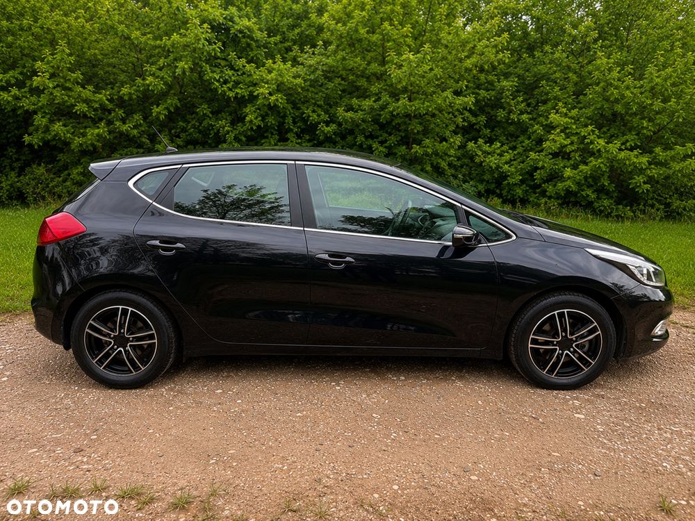 Kia Ceed - 4
