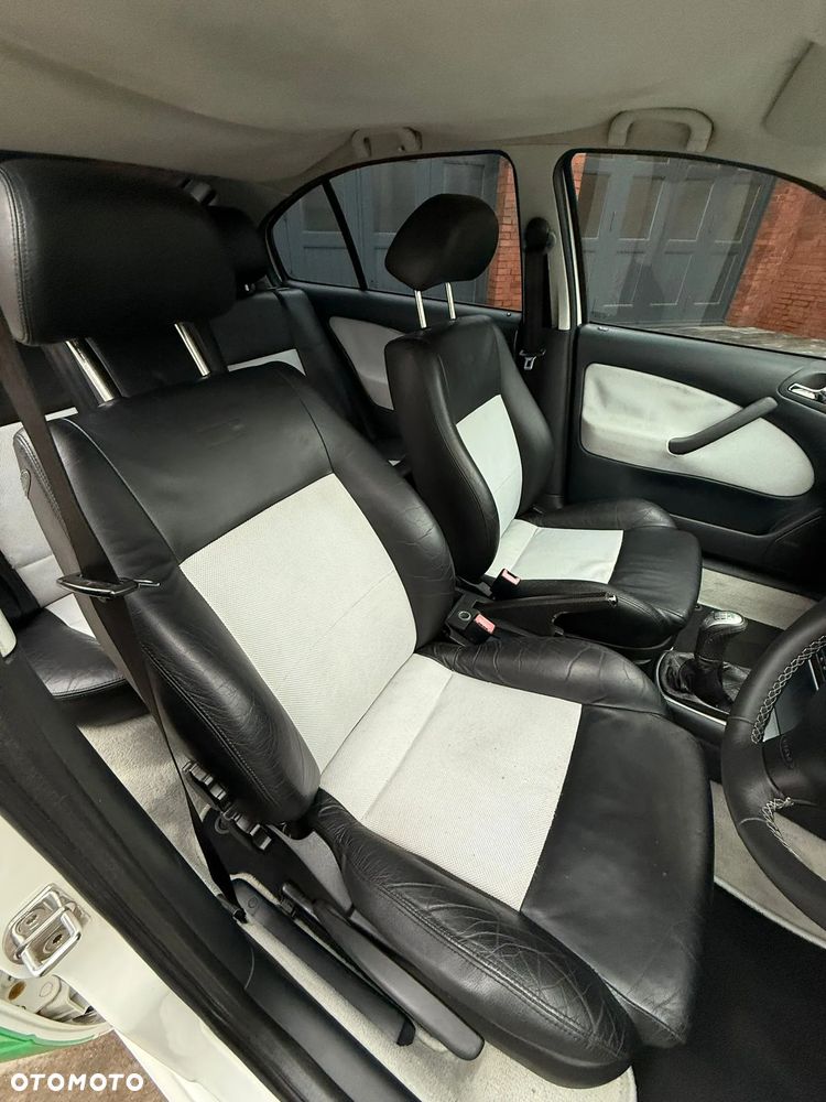 Skoda Octavia 1.8 T RS - 13