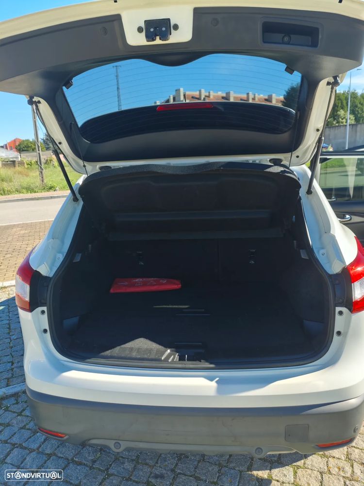 Nissan Qashqai 1.5 dCi N-Connecta - 7