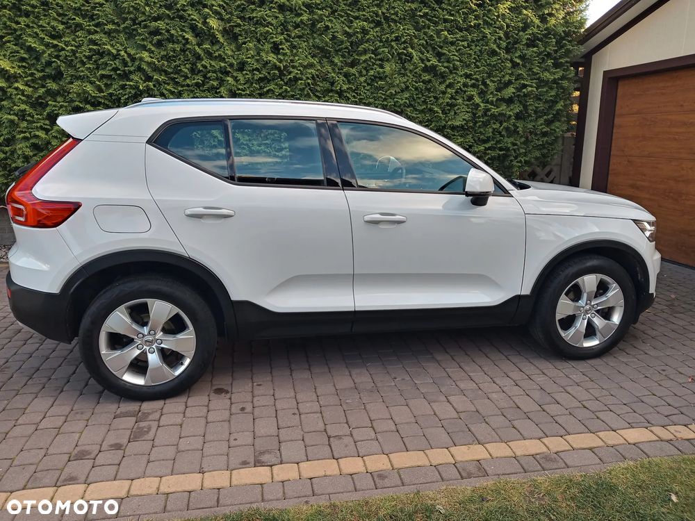 Volvo XC 40 T3 Momentum Pro - 10