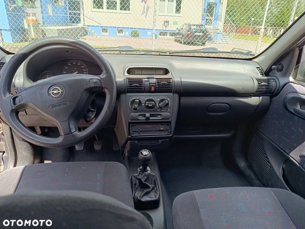 Opel Corsa 1.2 Swing 16v - 13