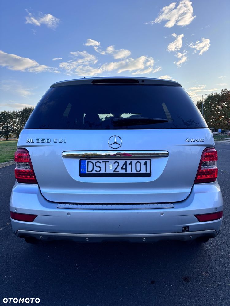 Mercedes-Benz Ml 2010 photo 2