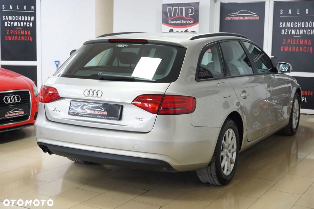 Audi A4 Avant 2.0 TDI DPF Ambiente - 4