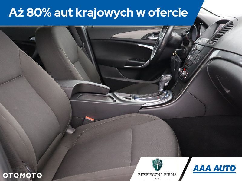 Opel Insignia - 11