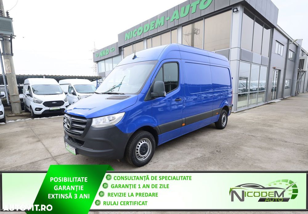 Mercedes-Benz Sprinter - 2