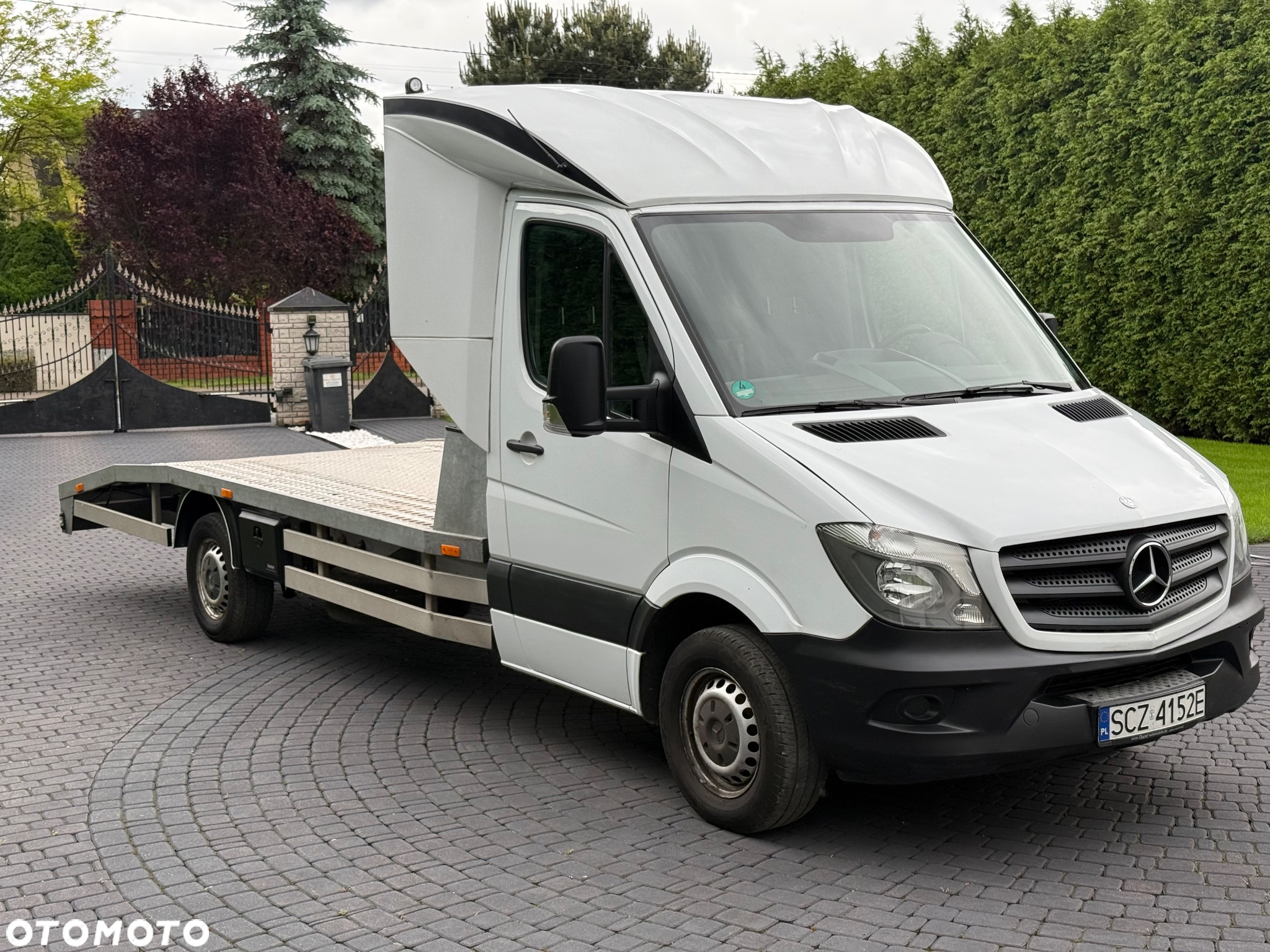 Mercedes-Benz Sprinter - 4