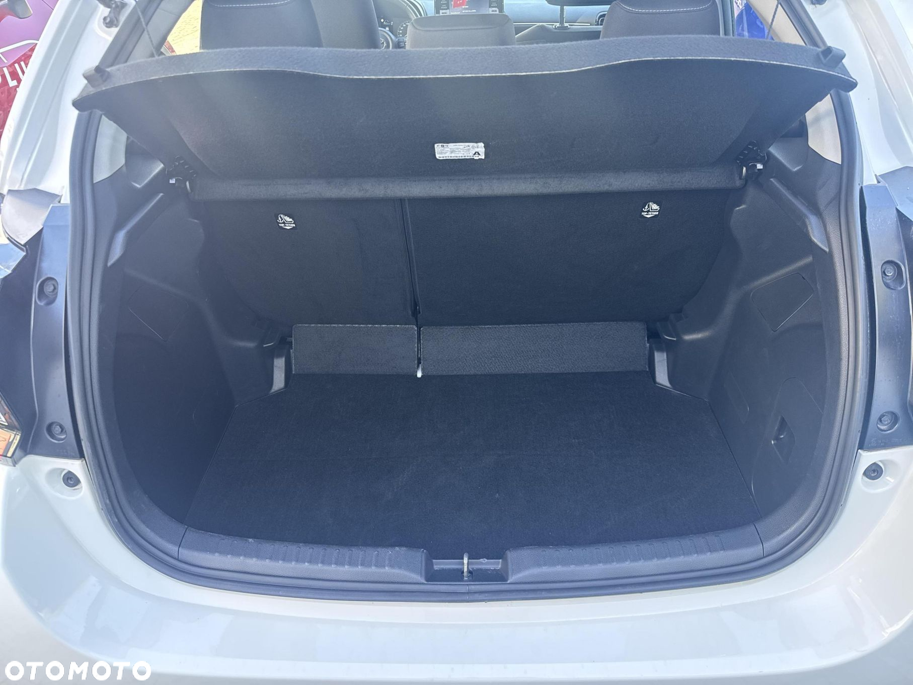 Toyota Yaris Hybrid 1.5 Comfort - 26