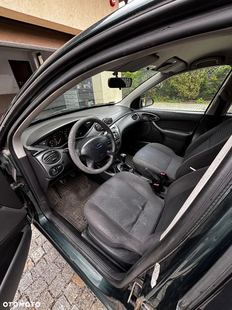 Ford Focus 1.6 X100 - 9