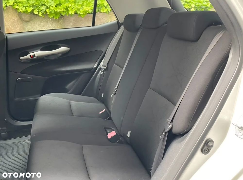 Toyota Auris 1.4 D-4D Luna - 4