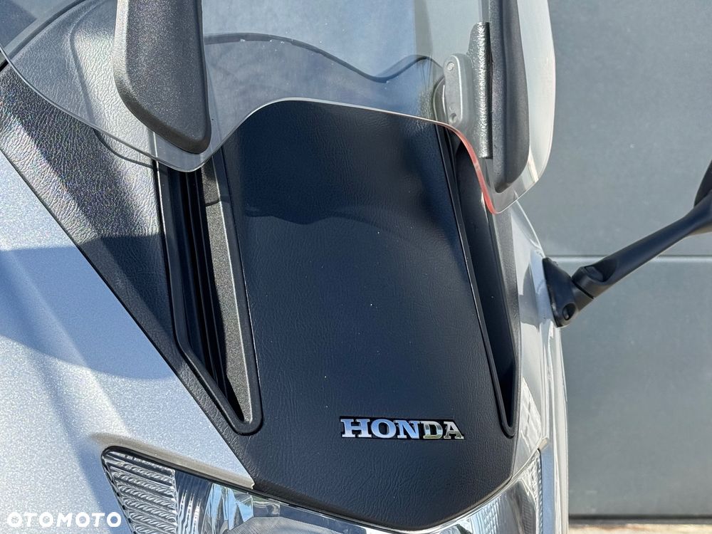 Honda Deauville - 16