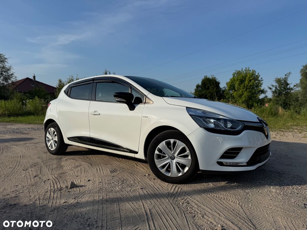 Renault Clio 1.2 16V Limited - 10