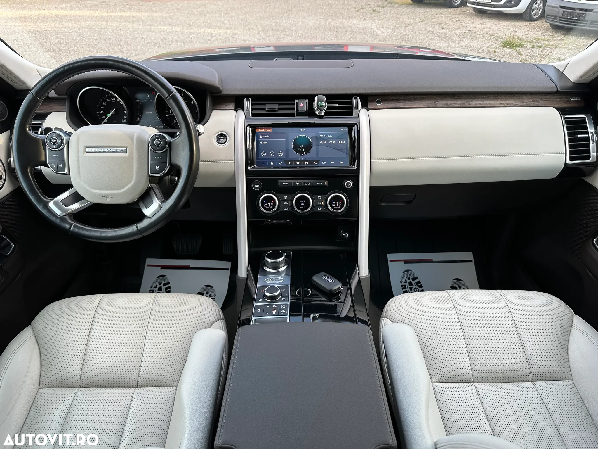 Land Rover Discovery 3.0 L TD6 HSE Luxury - 15