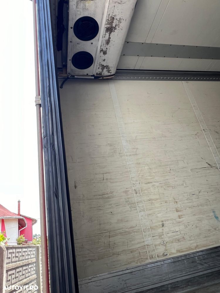 Schmitz Cargobull SKO 24 - 9