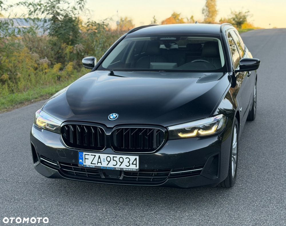 BMW Seria 5 530e Luxury Line sport - 29