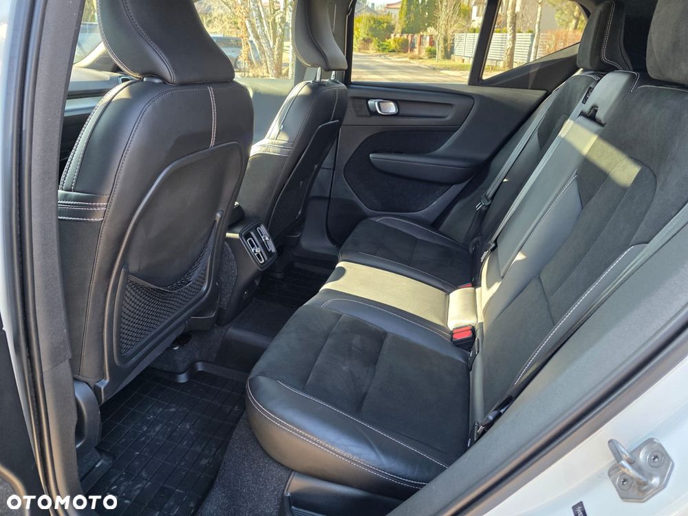 Volvo XC 40 T5 AWD Geartronic R-Design - 26