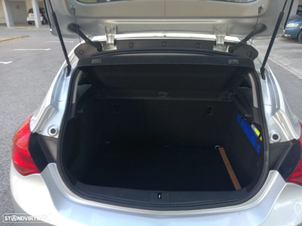 Opel Astra 1.3 CDTI Cosmo - 11