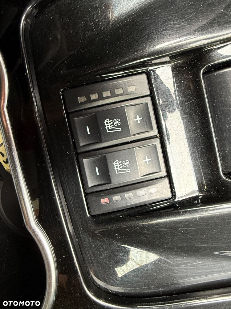 Ford S-Max 2.0 TDCi DPF Titanium - 11