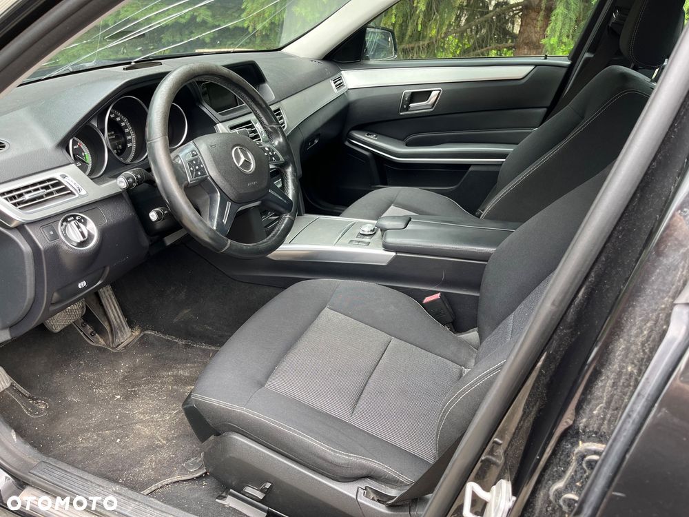 Mercedes-Benz Klasa E 300 BlueTEC HYBRID 7G-TRONIC Elegance - 14