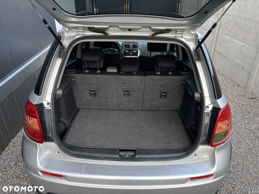 Suzuki SX4 1.6 Premium 4WD - 22