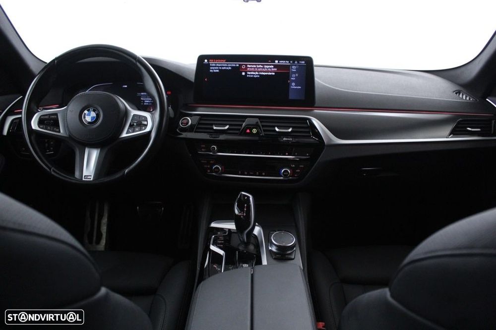 BMW 520 d Pack Desportivo M Auto - 17