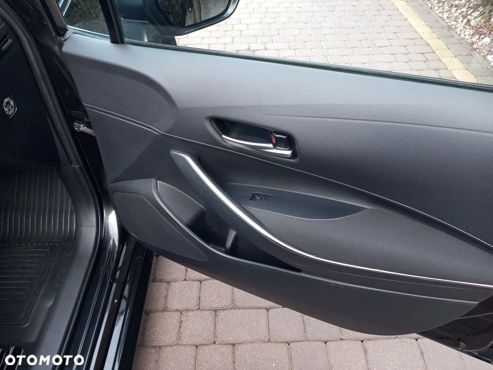 Toyota Corolla 1.8 Hybrid GPF Comfort - 28