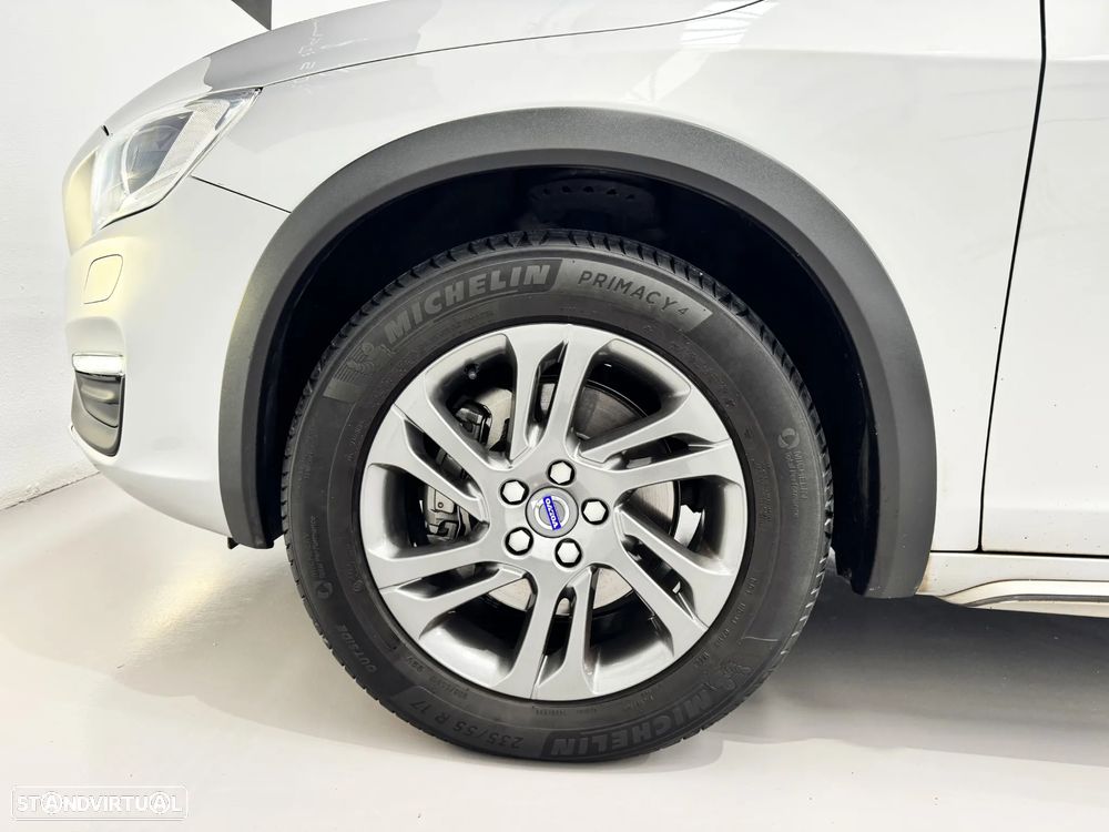 Volvo V60 Cross Country 2.0 D3 Summum - 7