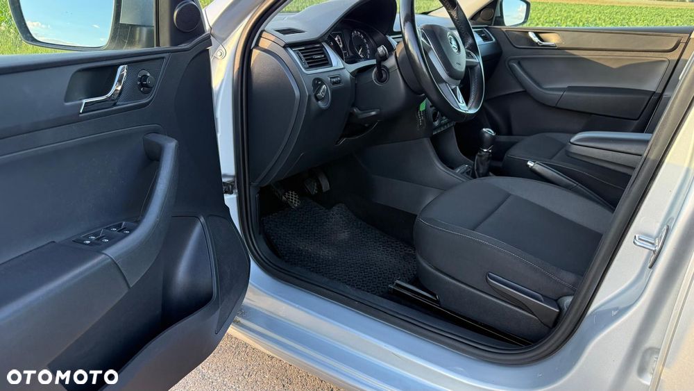 Skoda RAPID 1.2 TSI Active - 11