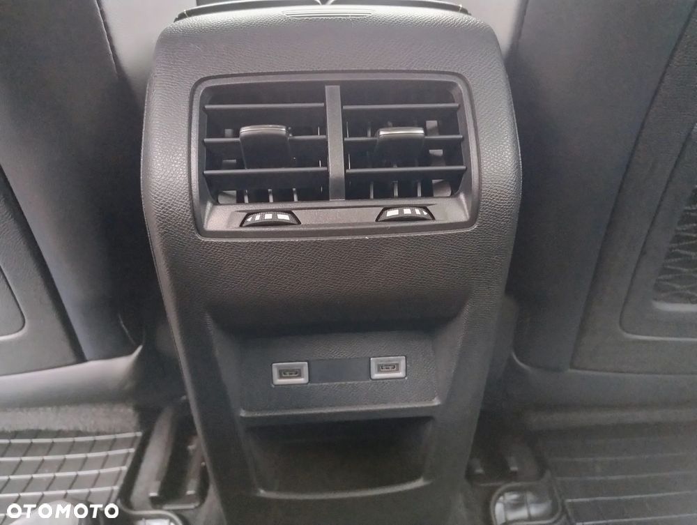 Peugeot 308 1.5 BlueHDi GT S&S EAT8 - 31