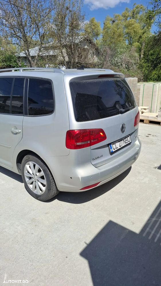 Volkswagen Touran 2.0 TDI DPF Highline DSG - 11