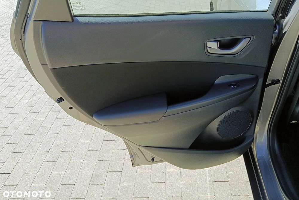 Hyundai Kona - 31