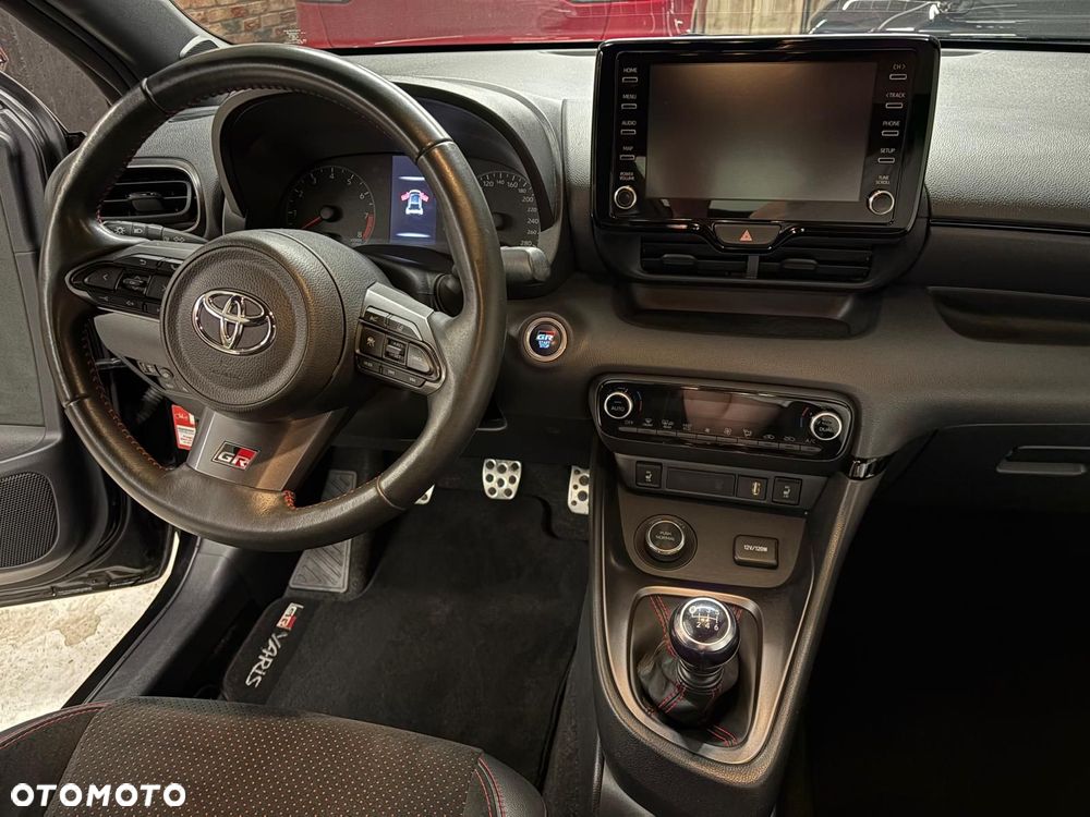 Toyota GR Yaris 1.6 Dynamic - 11