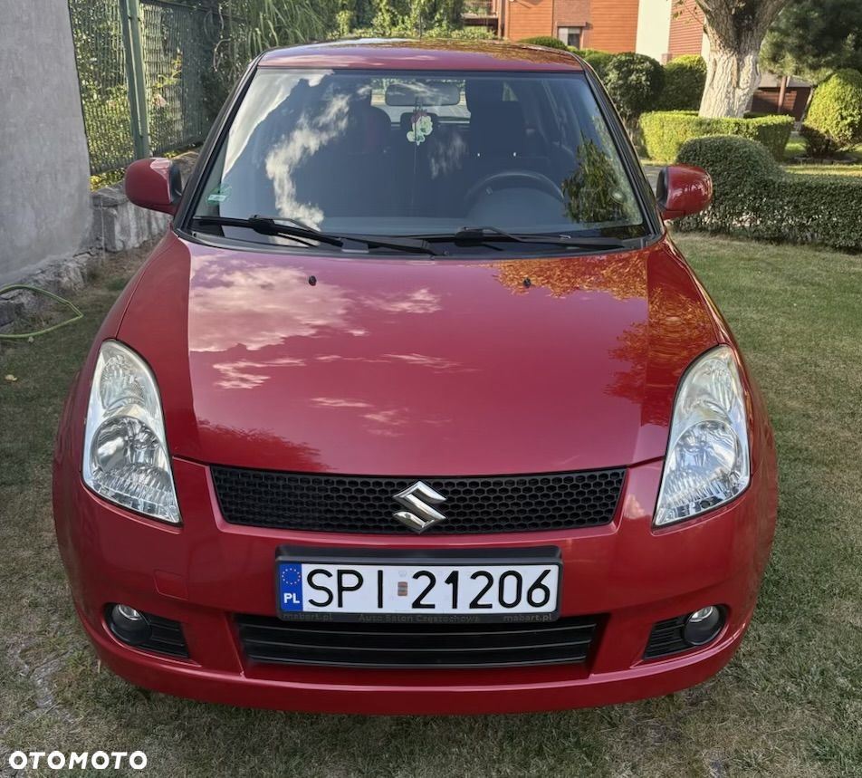 Suzuki Swift - 1