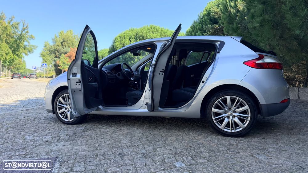 Renault Mégane - 5