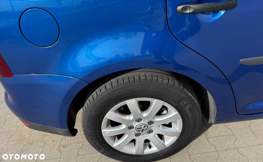 Volkswagen Touran - 36