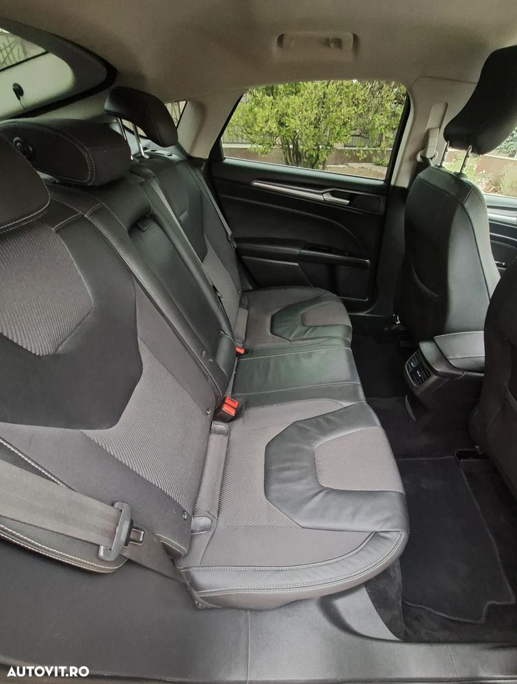 Ford Mondeo - 12
