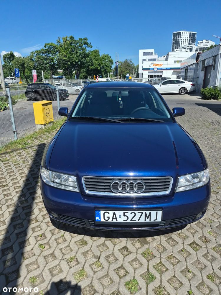 Audi A4 Avant - 4