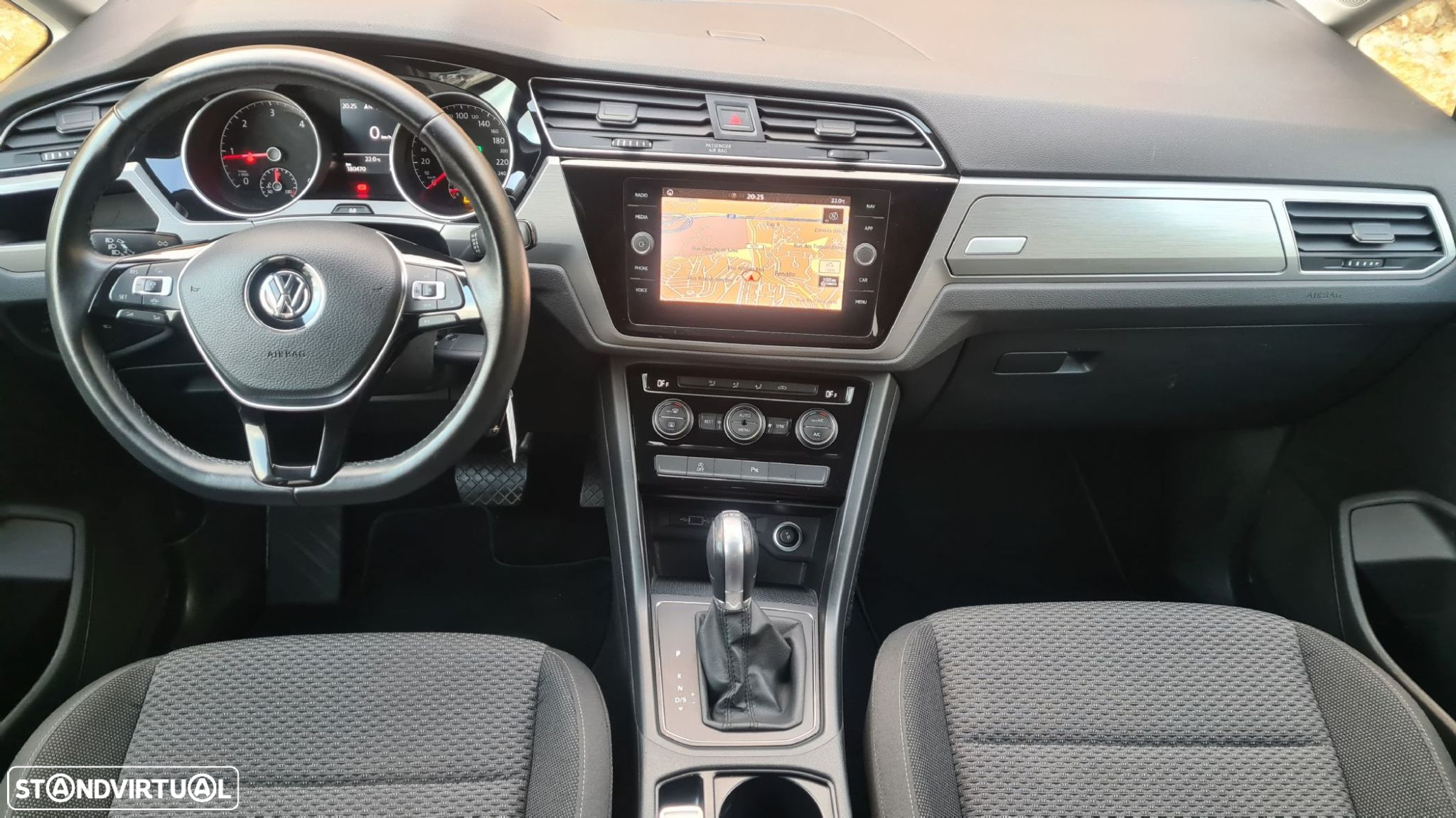 VW Touran 1.6 TDI Confortline DSG - 10
