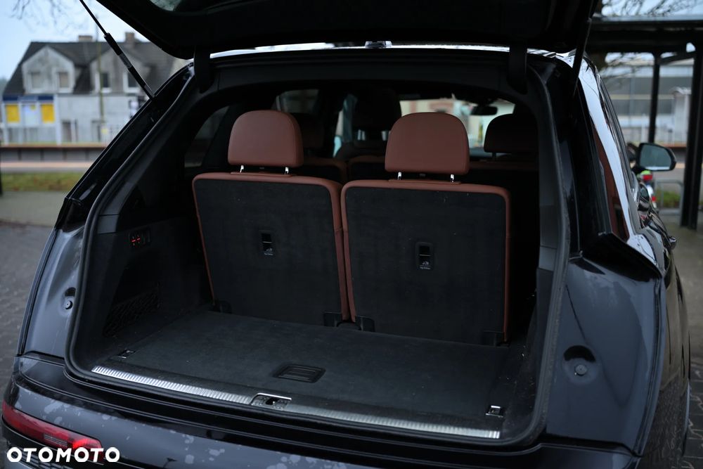 Audi Q7 55 TFSI quattro tiptronic S line - 27