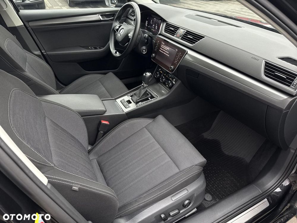 Skoda Superb 2.0 TSI Style DSG - 29