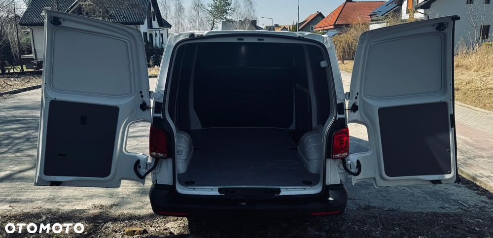 Volkswagen Transporter L1H1 DSG - 11