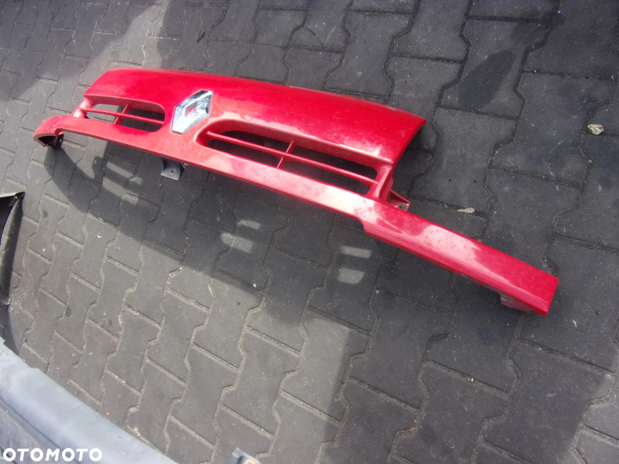 Grill atrapa Renault Master II 2002r. - 2
