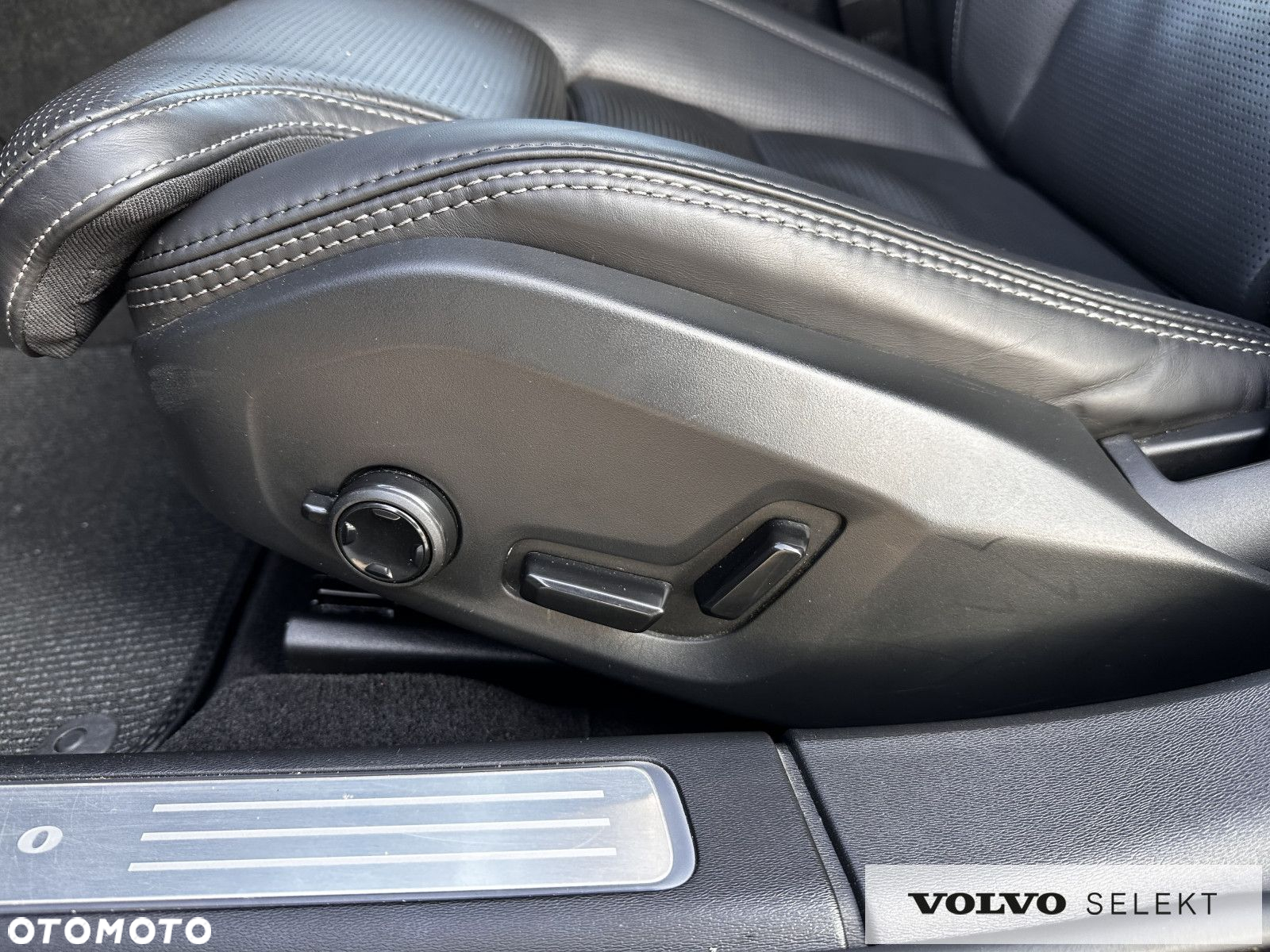 Volvo V90 Cross Country - 22