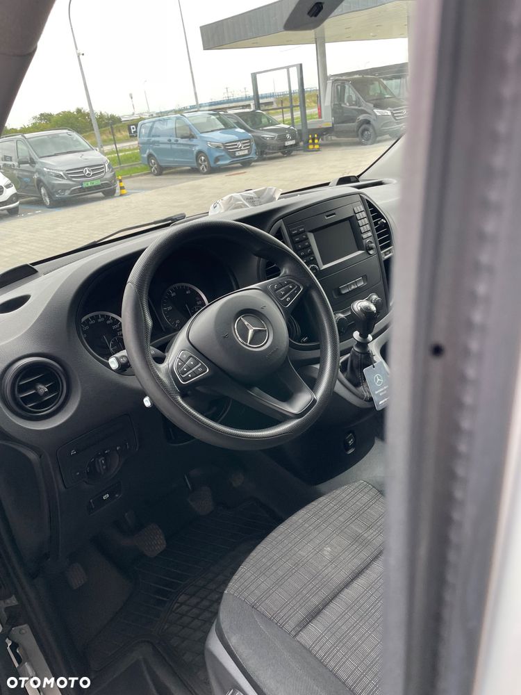 Mercedes-Benz Vito - 12