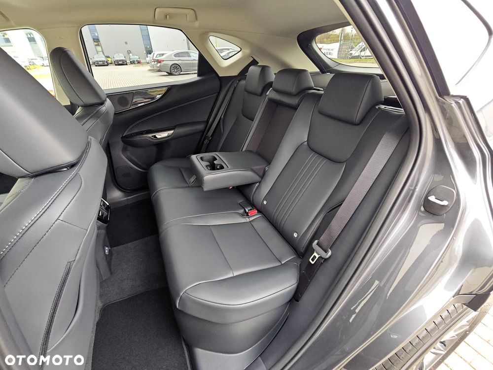 Lexus NX 350h Prestige AWD - 13