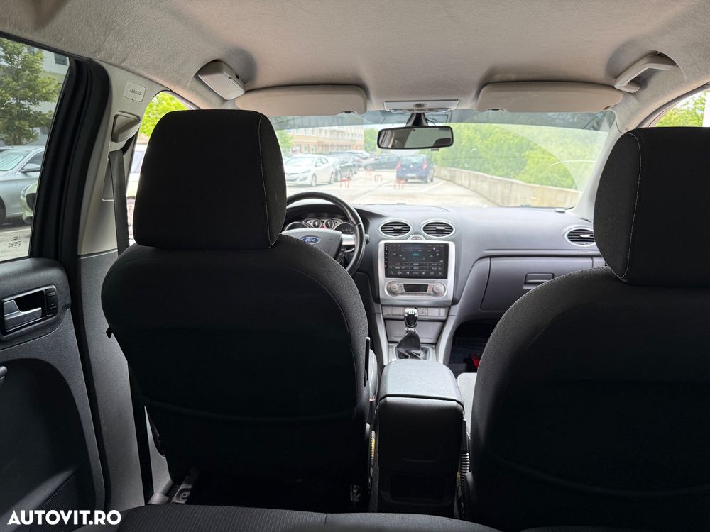 Ford Focus 1.8 Silver Magic - 12