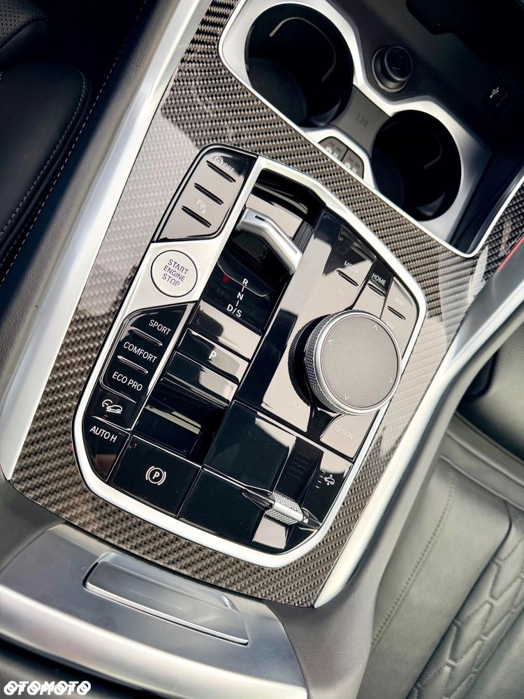 BMW X6 xDrive40d - 31