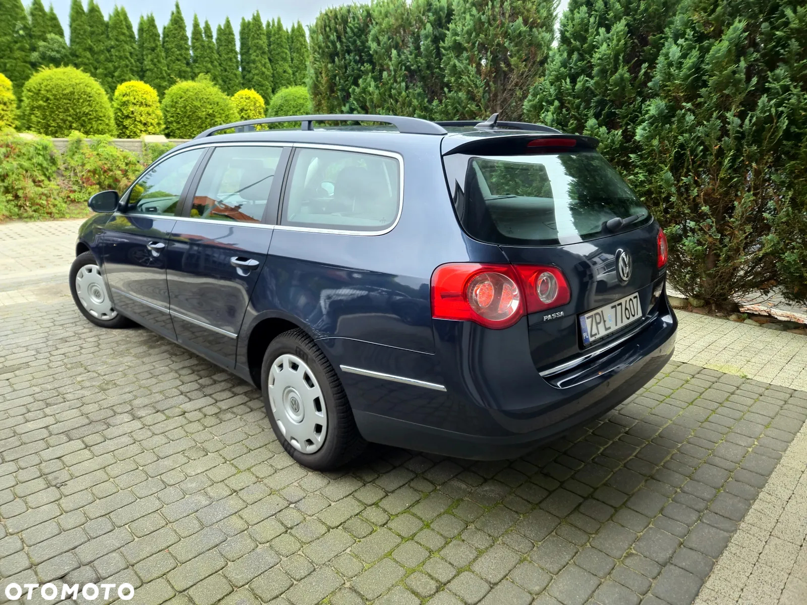 Volkswagen Passat 1.9 TDI Comfortline - 4
