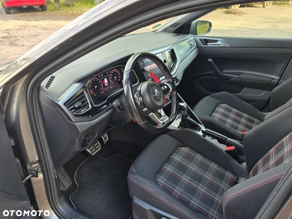 Volkswagen Polo 2.0 TSI OPF DSG GTI - 9