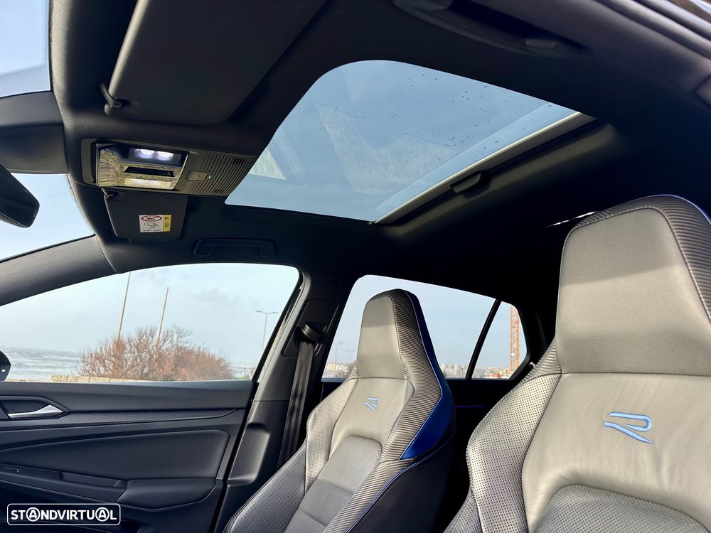 VW Golf 2.0 TSI OPF 4Motion DSG R Black Edition - 12