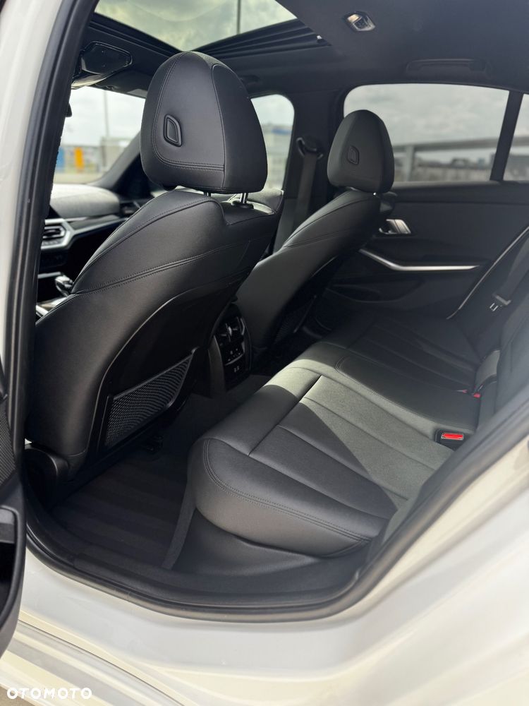 BMW Seria 3 - 11